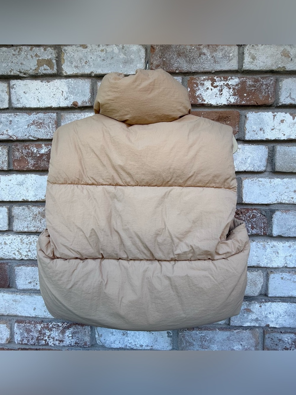 DC Clothing DAACEE Crop Puffer Vest - Picture 5 of 6